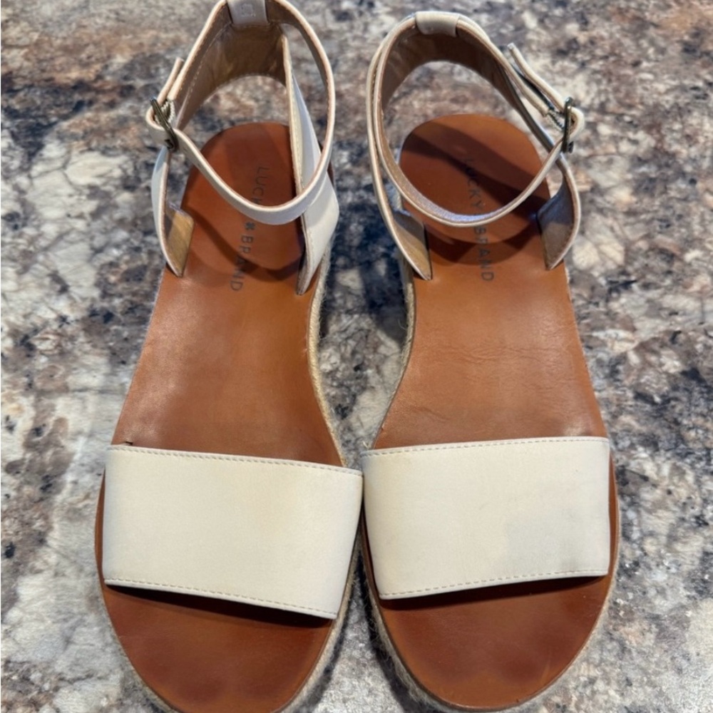 Lucky Brand Cream and Tan Sandals